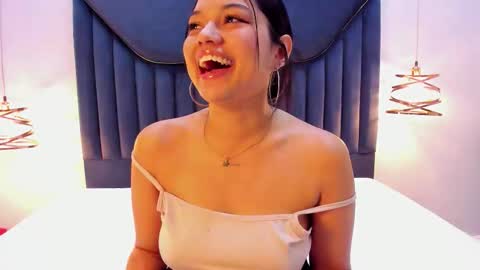 Snapshot of emilykartters chatting on March 3, 2026, 12:00 pm emilykartters online show from March 3, 2026, 12:00 pm