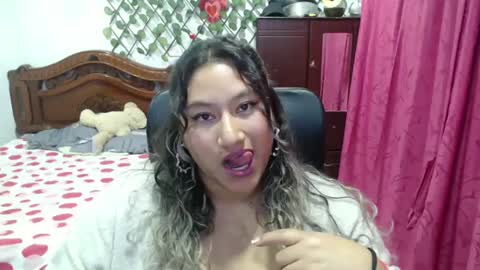 Emily Cortez online show from January 4, 2025, 12:16 am
