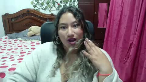 Emily Cortez online show from January 4, 2025, 3:18 am