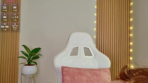 Emily  online show from November 7, 2025, 9:37 pm