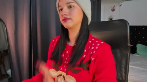 Snapshot of emilyrousex chatting on December 23, 2024, 3:23 pm emilyrousex online show from December 23, 2024, 3:23 pm