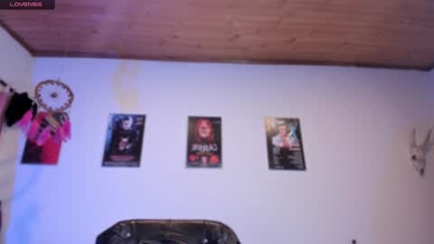  Emily Support me to have 100 likes plx online show from February 1, 2025, 7:55 pm