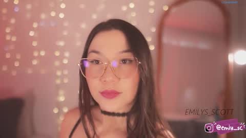 Snapshot of emilys_scott chatting on February 1, 2026, 1:31 pm Emy online show from February 1, 2026, 1:31 pm