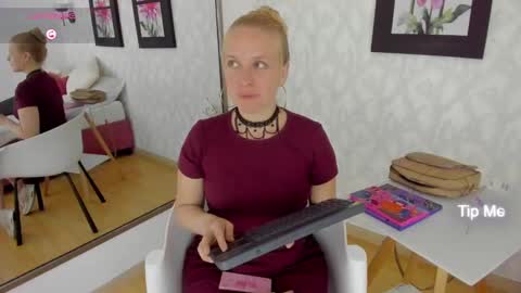 Summer 3 online show from January 25, 2025, 1:32 am