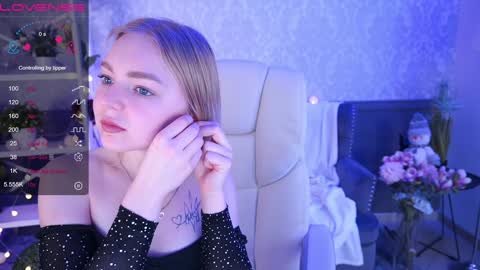 Snapshot of emilysunshines chatting on December 14, 2024, 9:24 pm  MY NAME IS Emily WELCOME EVERYONE I WILL BE HAPPY TO GIVE YOU WHAT YOU HAVE DREAMED OF FOR SO LONG online show from December 14, 2024, 9:24 pm
