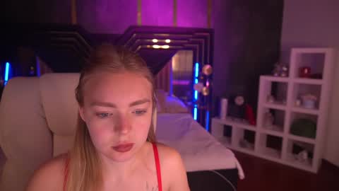 Snapshot of emilysunshines chatting on January 1, 2025, 8:58 pm  MY NAME IS Emily WELCOME EVERYONE I WILL BE HAPPY TO GIVE YOU WHAT YOU HAVE DREAMED OF FOR SO LONG online show from January 1, 2025, 8:58 pm