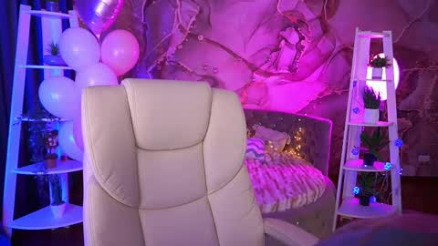  MY NAME IS Emily WELCOME EVERYONE I WILL BE HAPPY TO GIVE YOU WHAT YOU HAVE DREAMED OF FOR SO LONG online show from February 17, 2026, 9:06 am