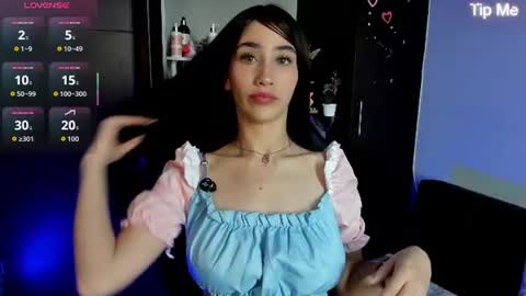 Snapshot of emilytafur chatting on June 14, 2026, 9:17 pm Emy online show from June 14, 2026, 9:17 pm