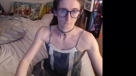 Emily online show from November 4, 2025, 11:48 pm