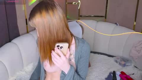 Snapshot of emilytrays chatting on April 29, 2026, 8:18 am Emily wish-list online show from April 29, 2026, 8:18 am