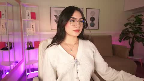 Emily Turner  online show from April 10, 2026, 7:18 pm