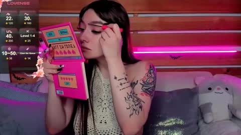 Emily online show from November 13, 2025, 8:13 am