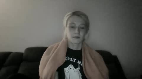 emilywarren296 online show from October 22, 2025, 11:21 am