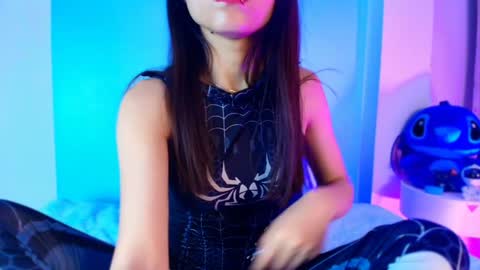 Snapshot of emilywithe_ chatting on January 24, 2025, 4:37 am online show from January 24, 2025, 4:37 am