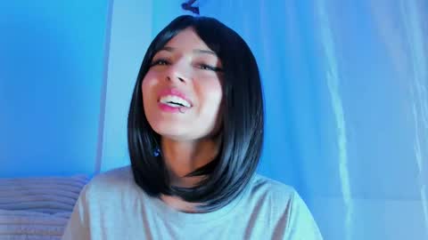 Snapshot of emilywithe_ chatting on September 29, 2025, 11:31 pm online show from September 29, 2025, 11:31 pm