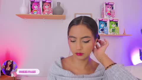 Emily Bank online show from September 19, 2025, 7:36 pm