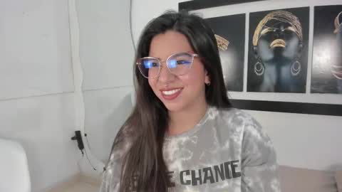 emilyy_cooperr online show from October 2, 2025, 12:12 pm