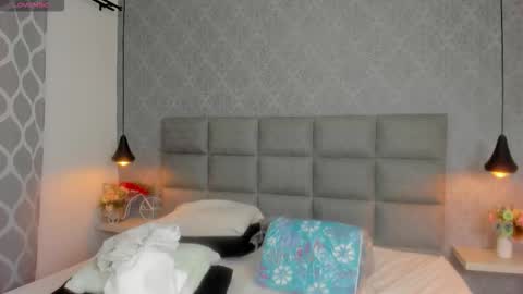 emilyy_r online show from February 27, 2026, 6:52 pm