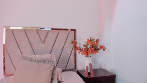 Emilyy Watson online show from January 30, 2025, 2:36 pm