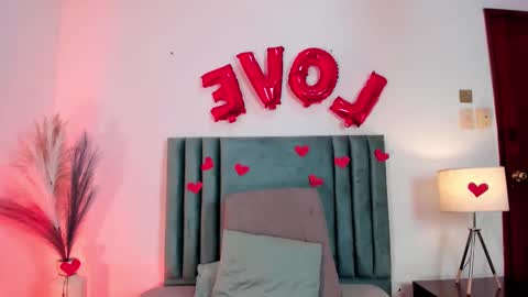 Emilyy Watson online show from February 15, 2025, 12:11 pm