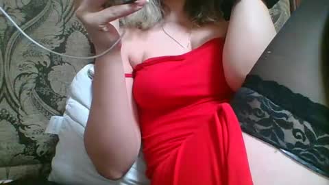 emma_991 online show from January 24, 2025, 2:41 pm