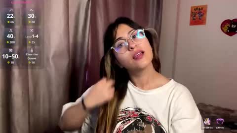 Emma Is here online show from September 25, 2025, 1:37 pm