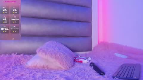 emma__js_ online show from June 5, 2026, 6:52 am