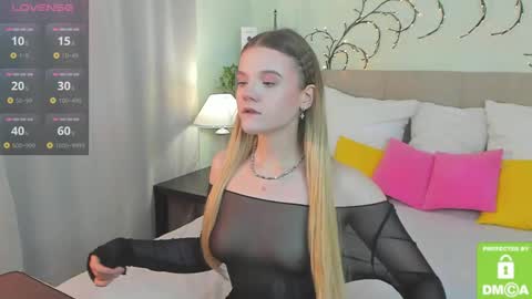 emma__peach online show from June 9, 2026, 7:42 am