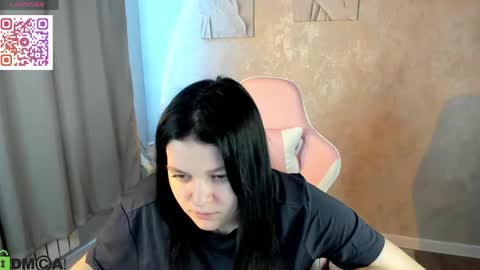 Emma online show from April 28, 2026, 2:27 am