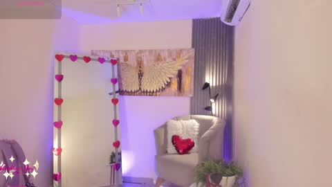 Alice online show from February 8, 2025, 12:39 pm