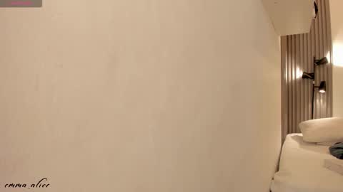 Alice online show from October 6, 2025, 12:02 pm