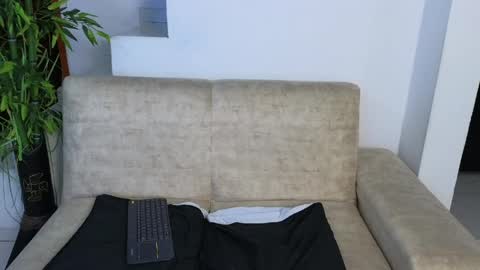 Emma Blue  modelo independiente online show from April 15, 2026, 4:52 am