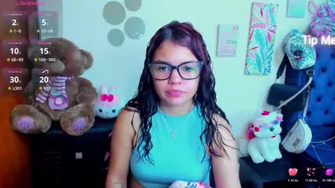 emma_boo_ online show from February 5, 2026, 6:01 pm