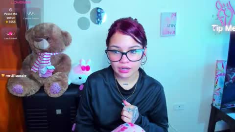 emma_boo_ online show from March 26, 2026, 4:01 pm