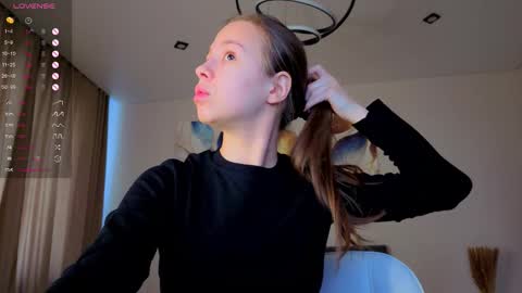 Emma online show from December 18, 2025, 5:46 am