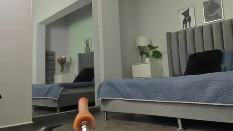 Emma online show from April 6, 2026, 9:05 pm