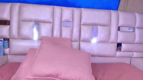 Emma online show from September 25, 2025, 3:10 am