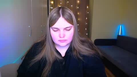 Snapshot of emma_dorn chatting on April 24, 2026, 5:43 am Eva online show from April 24, 2026, 5:43 am