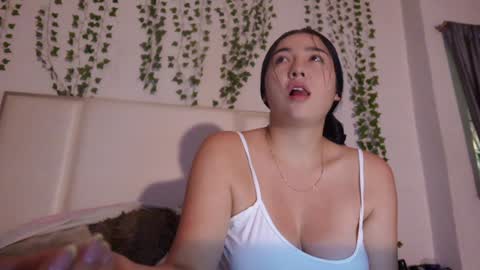 emma_johnson_ online show from November 21, 2025, 2:10 am