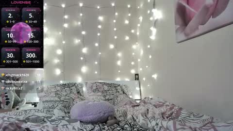 emma_just online show from October 30, 2025, 7:14 pm