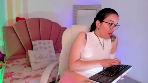 Emma  online show from June 6, 2026, 2:22 pm