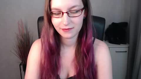 emma online show from February 4, 2025, 10:10 am