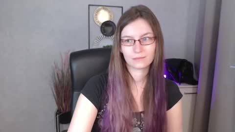 emma online show from September 18, 2025, 5:42 am