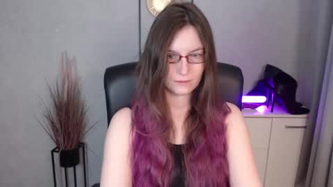 emma online show from December 22, 2025, 6:21 am