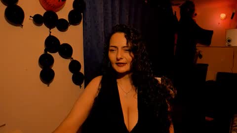  emma luxy online show from October 31, 2025, 12:33 am