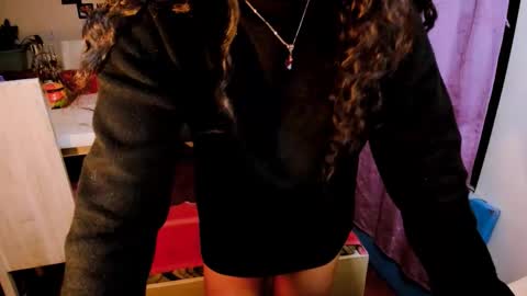  emma luxy online show from February 26, 2026, 1:37 am