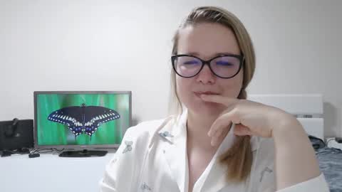 emma_misty_ online show from February 26, 2026, 8:52 pm