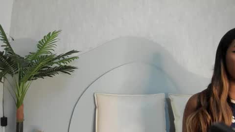 Snapshot of emma_morgann chatting on September 10, 2025, 11:32 am Emma Morgann online show from September 10, 2025, 11:32 am