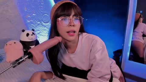 Snapshot of emma_nakamura chatting on January 26, 2025, 11:06 am online show from January 26, 2025, 11:06 am