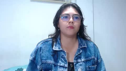 emma nicols online show from January 15, 2026, 11:59 am